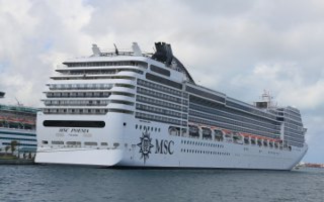 Navi da crociera MSC Poesia