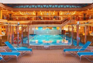 Piscina a bordo di Costa Diadema