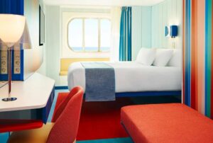 cabina con oblò a bordo di una nave da crociera (Costa Crociere)